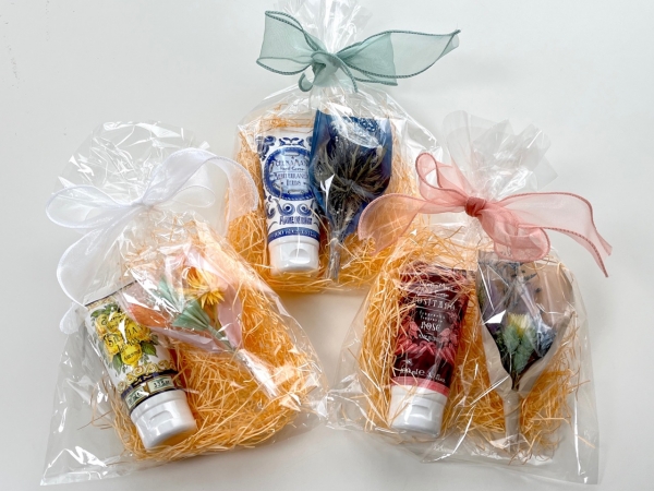 ヤン気まロケ土産：OC gardenの「ミニドライフラワー」とハンドクリームのセット